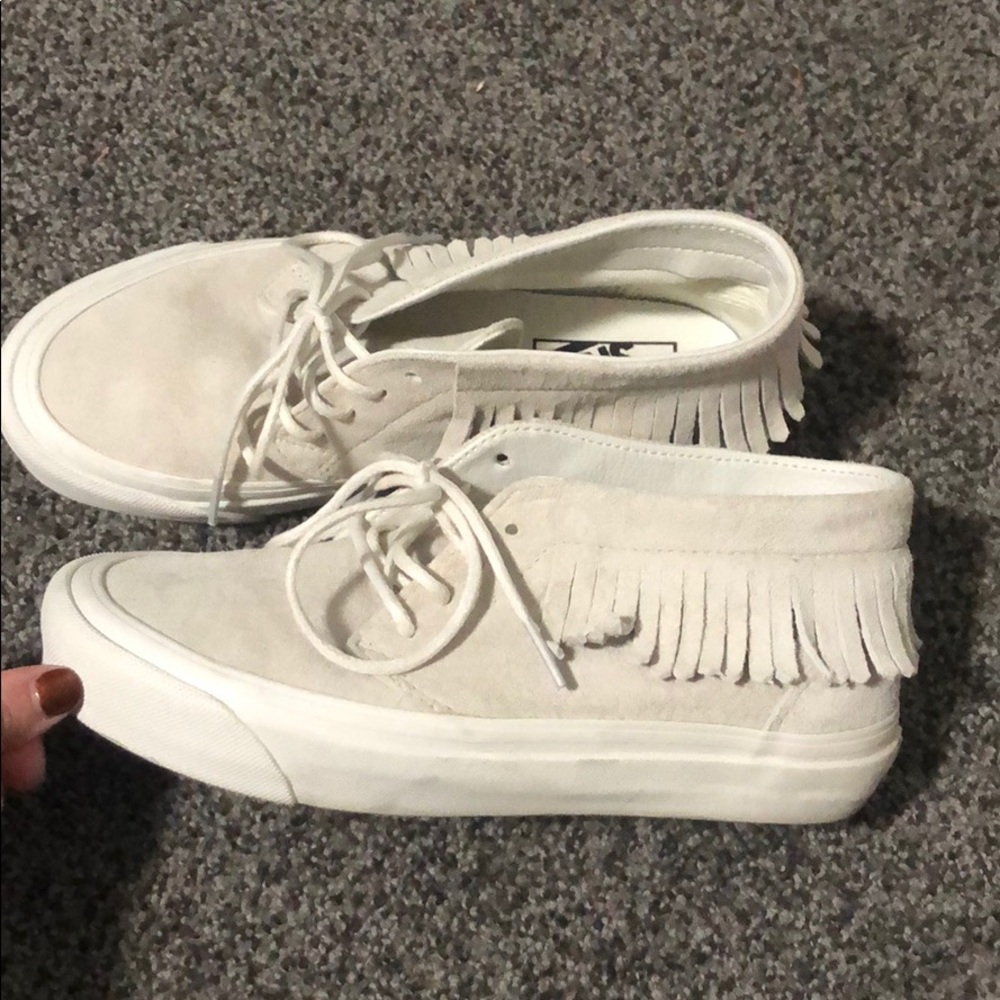 Vans light gray sk8-hi fringe